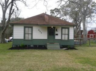 623 N Arcola St, Angleton, TX 77515