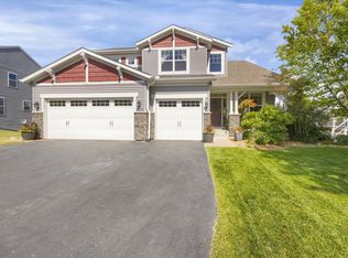 13864 Savanna Dr, Rogers, MN 55374