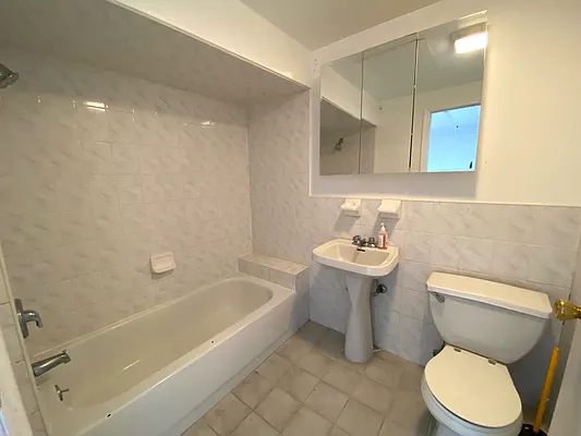 Rented by Carnegie Management Inc | media 22