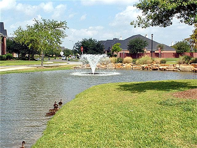 2nd image of 3218 Aspen Lake Dr