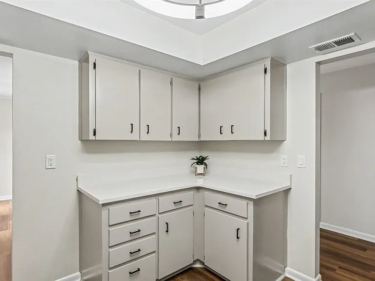 501 Villa Vista Blvd — Photo 8