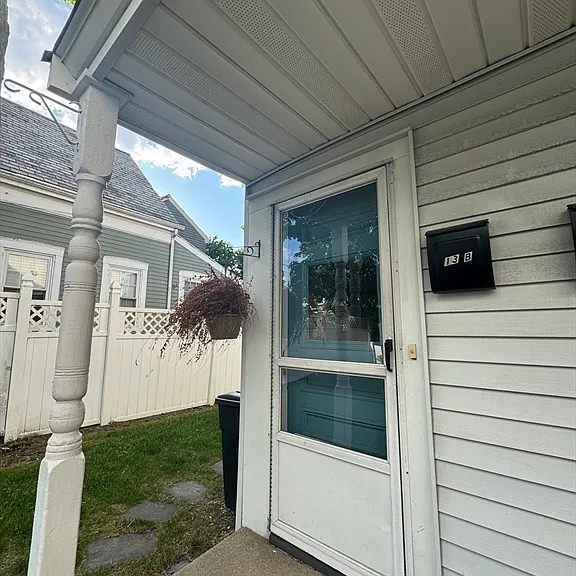 13 Quincy St #B — Photo 3