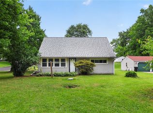 4174 Burkey Rd, Youngstown, OH 44515