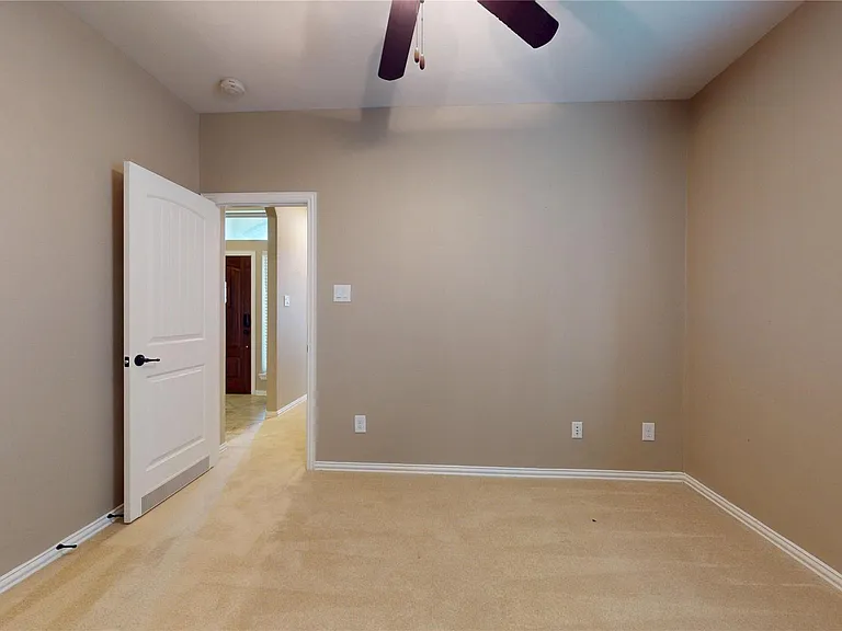12314 Meadow Breeze Dr — Photo 41