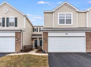 608 Springbrook Trl N, Oswego, IL 60543