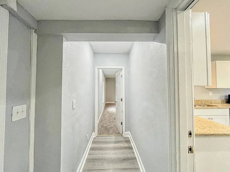 1411 Highland Ave — Photo 3