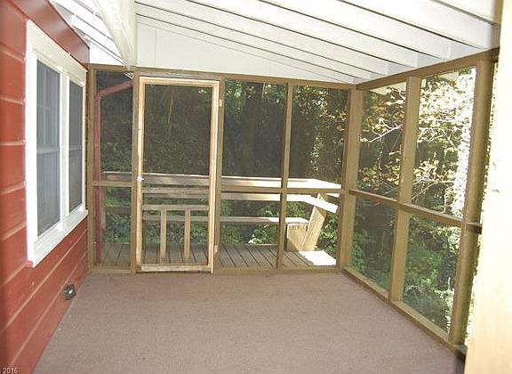 5th image of 32 Lower Bat Cave Dr