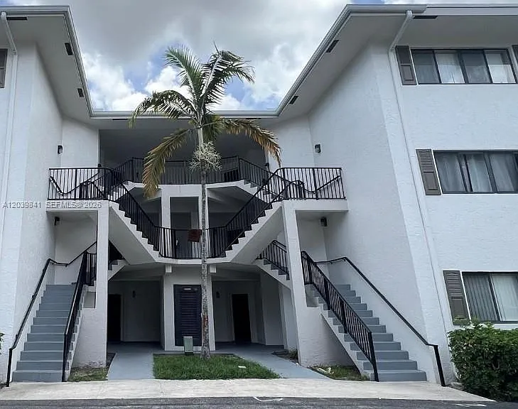 2550 SW 18th Ter #1807 — Photo 1