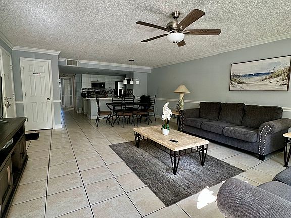 3rd image of 5012 Laguna Bay Cir APT 73