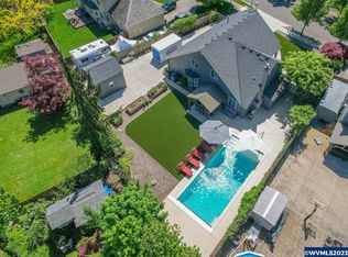 31000 SW Sandy Ct, Wilsonville, OR 97070
