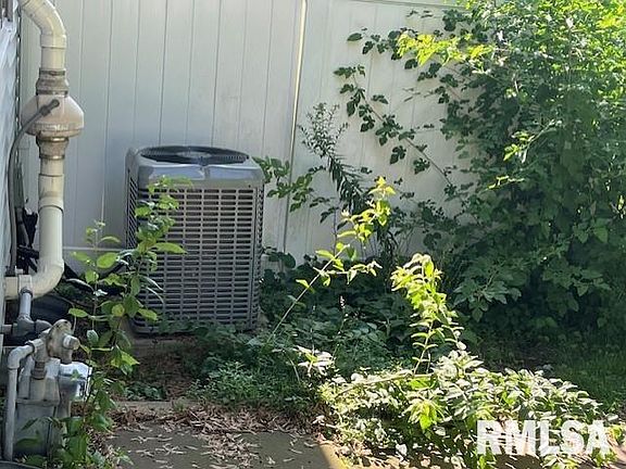 4th image of 3290 Johnathan Ave