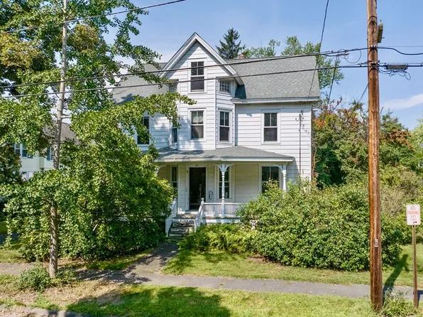 63 Washington Ave, Northampton, MA 01060