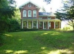 3060 Jennings Rd, Whitmore Lake, MI 48189