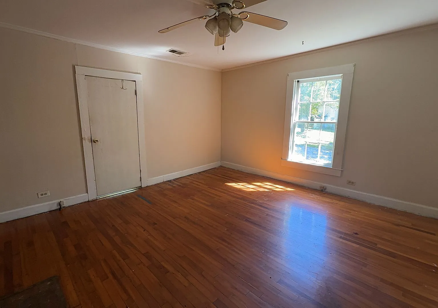 1 bed, 938 sqft, $1,000 — Photo 3