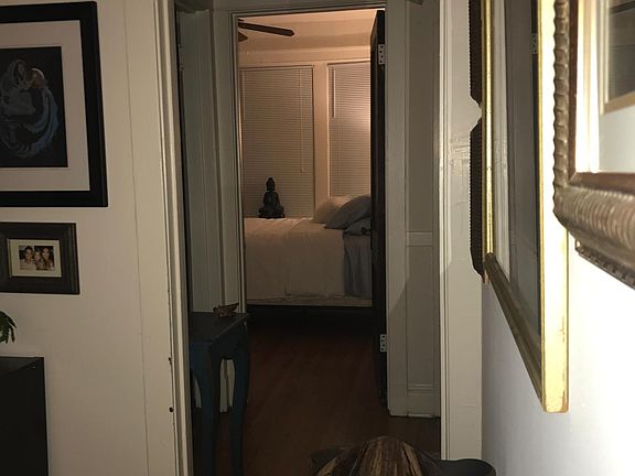 5th image of 1348 W Cornelia Ave APT 2E