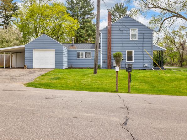 2408 Cobb Rd, Jackson, MI 49203