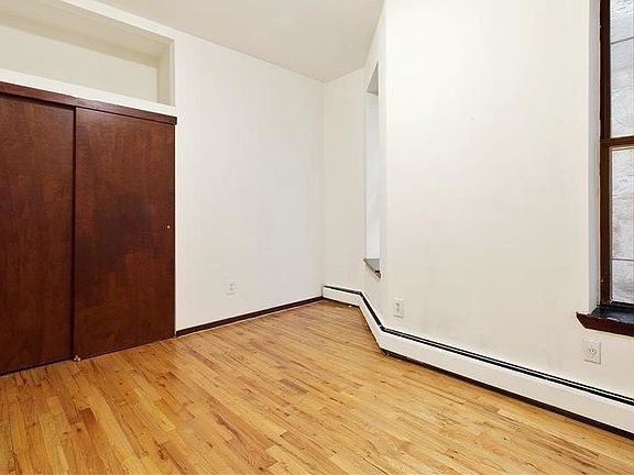 4th image of 963 Columbus Ave APT 2B