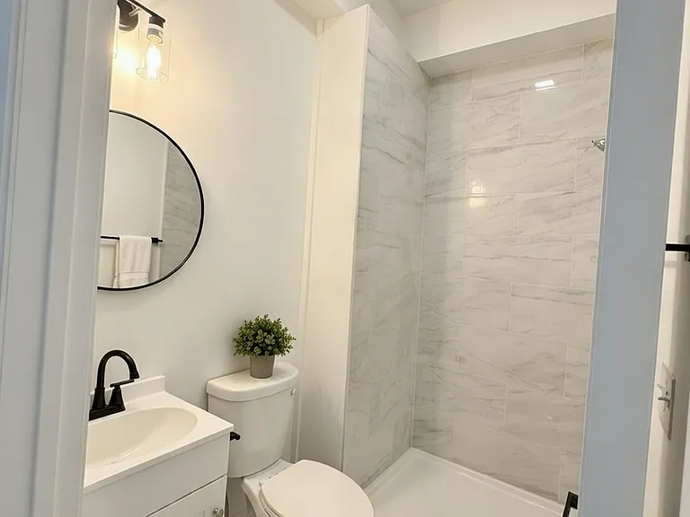 605 Millbury St #1L — Photo 1