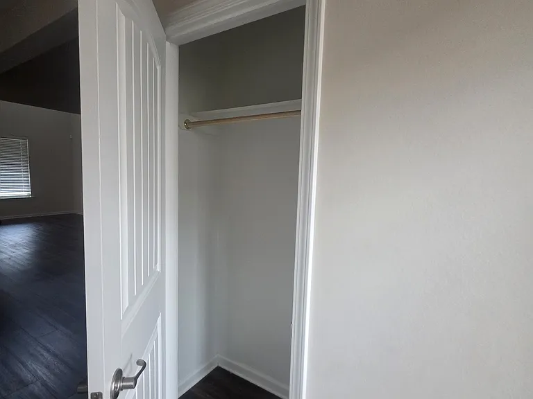 1393 Shipyard Dr — Photo 23