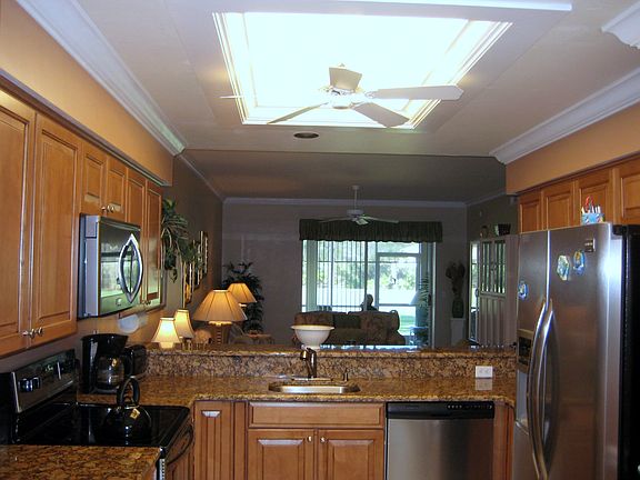 5th image of 14300 Hickory Links Ct APT 1814