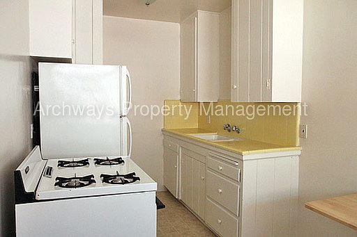 4th image of 22719 Del Valle St APT D