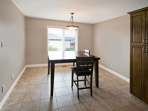 3rd image of 762 Heritage Blvd W #47