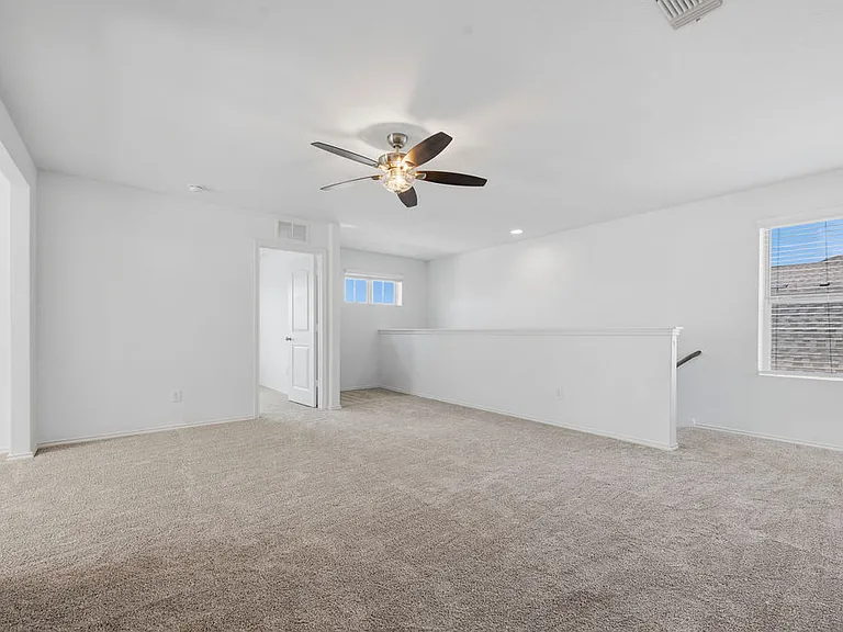 333 La Dera Dr — Photo 17