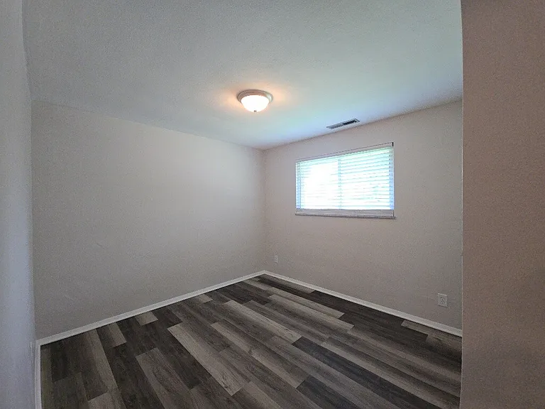 1015 E Pearl St #D — Photo 16