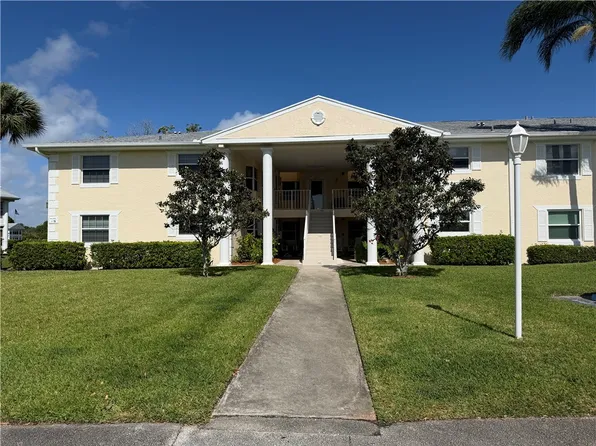 422 Grove Isle Cir #422, Vero Beach, FL 32962