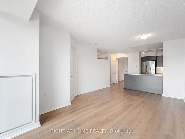 125 Western Battery Rd #1112 — Photo 19