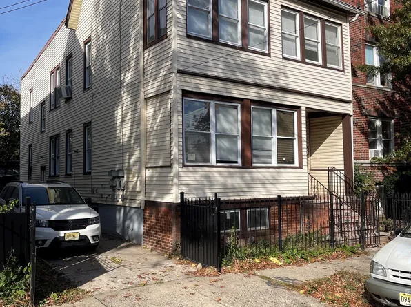 14 N 12th St #2, Newark, NJ 07107