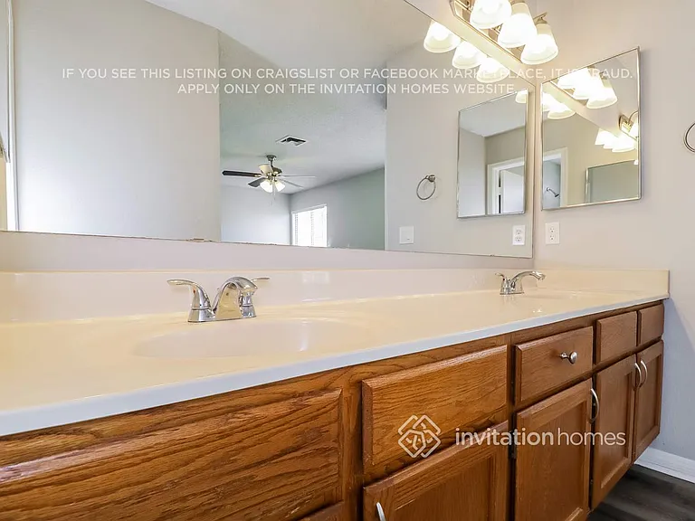 10032 N 66th Dr — Photo 11