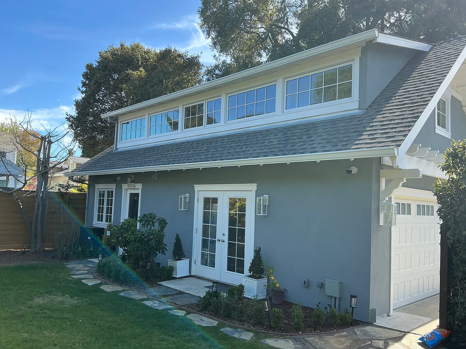Studio, 650 sqft, $4,600 — Photo 1