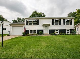 154 Westview Dr NW, Cedar Rapids, IA 52405