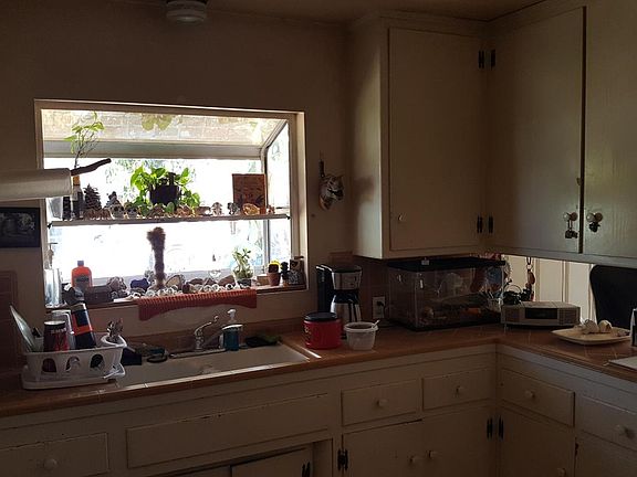 5th image of 11719 Merit Ln