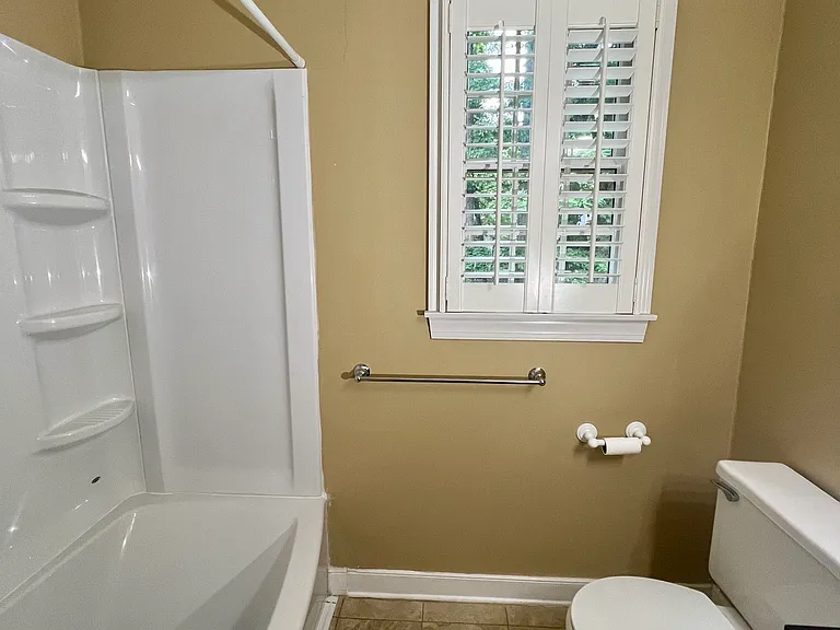 331 Glenpark Ln — Photo 19