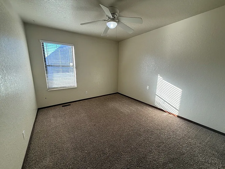 18509 Chestnut Oak Dr — Photo 31