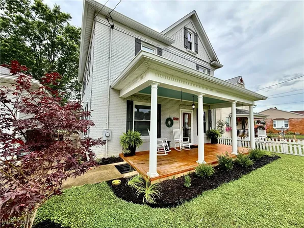 5519 4th Ave, Vienna, WV 26105