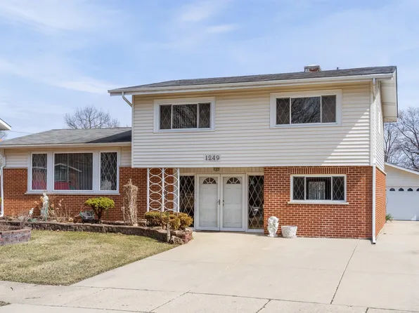 1249 Pennsylvania St, Des Plaines, IL 60018