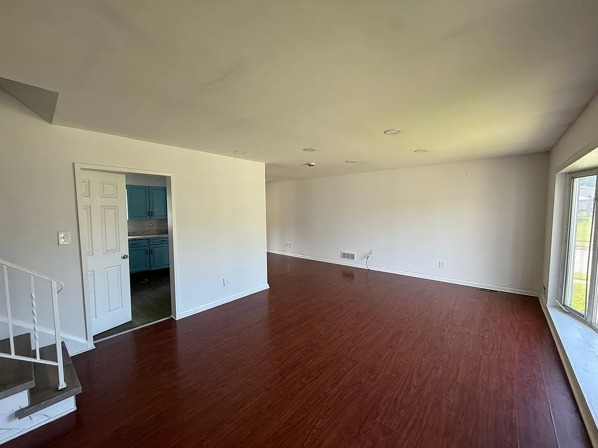 Building Photo - 7805 Brevort Rd