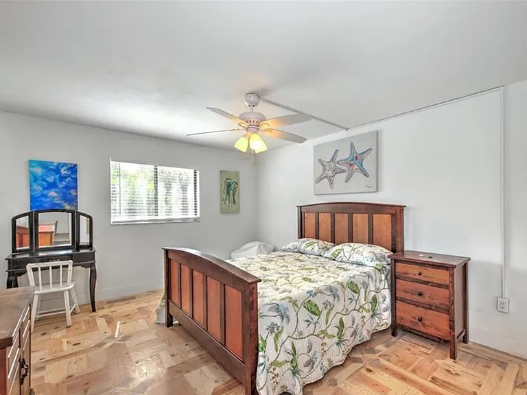 9395 Pennsylvania Ave #9 — Photo 7