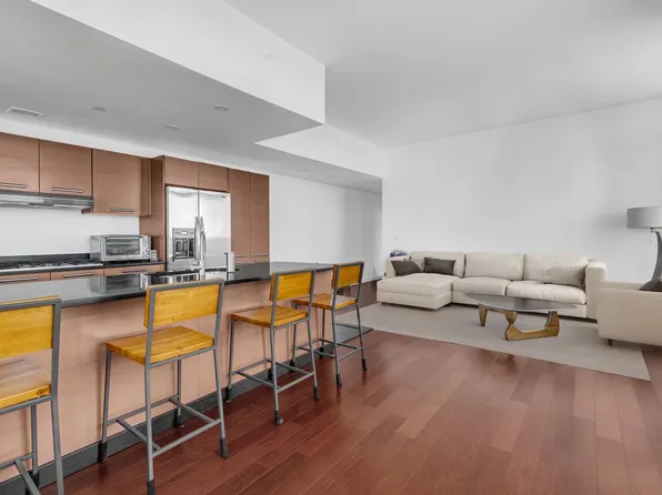 1485 Fifth Avenue 24F image 3 of 15