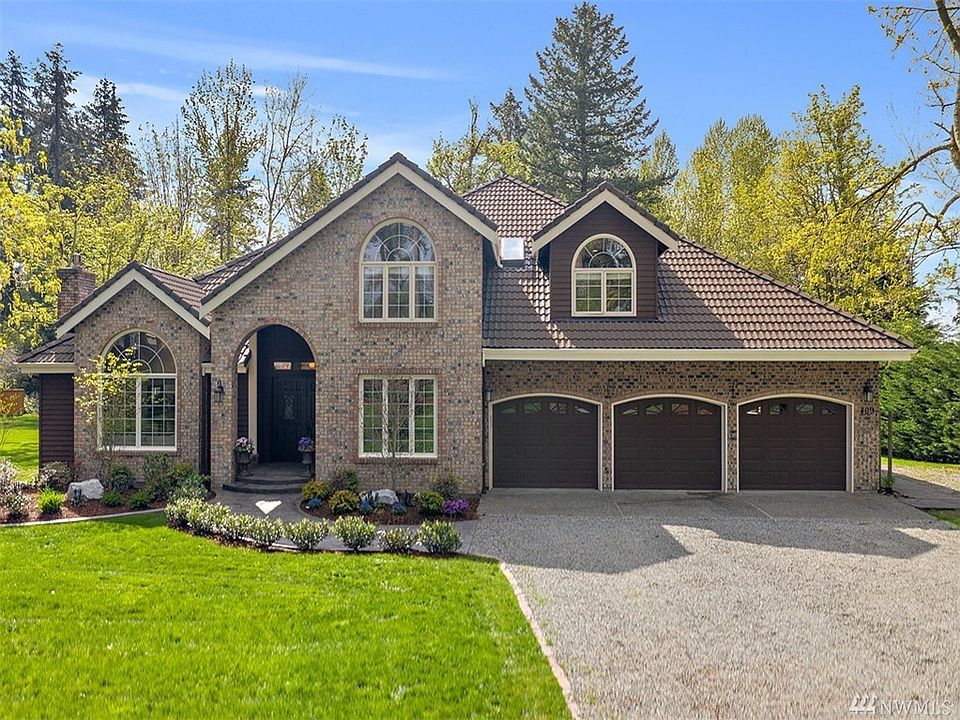 1st image of 409 209th Ave SE