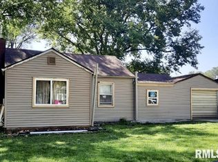 807 3rd St, Colona, IL 61241