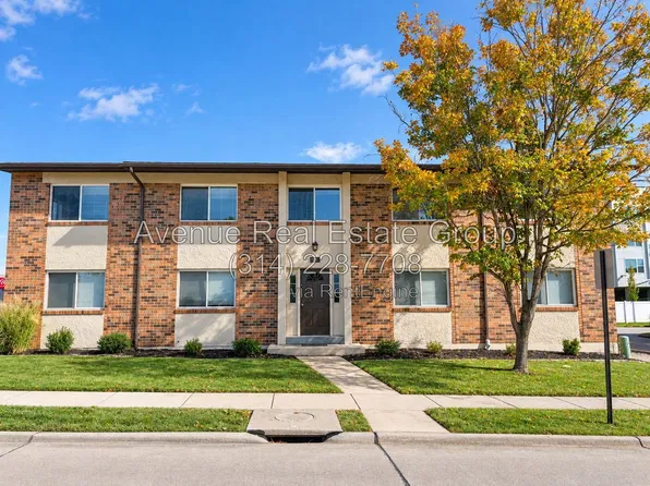 21 Pretoria Dr APT C, Ballwin, MO 63021