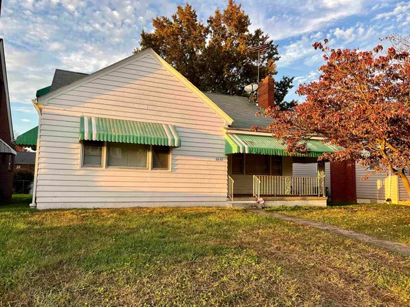 2632 4th Ave, Huntington, WV 25702