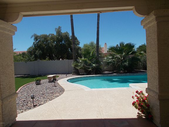 3rd image of 10401 E East Dr