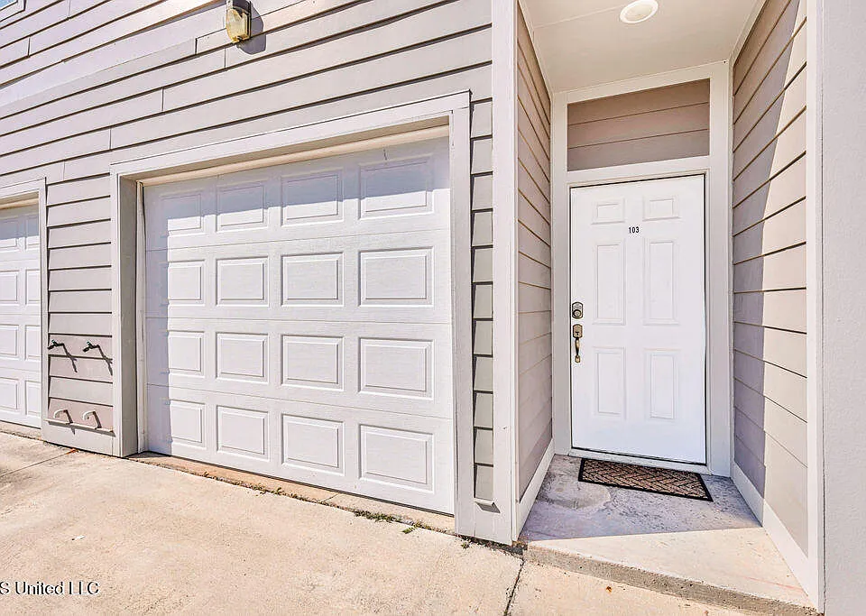 103 E Orchard Loop #103