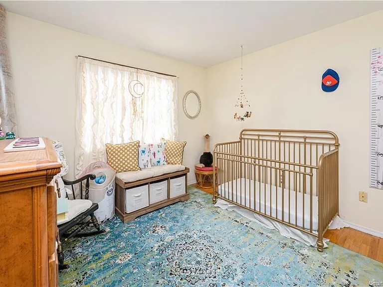 8 Plymouth Ave #B — Photo 12