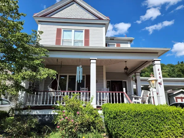 446 Poplar St, Nelsonville, OH 45764